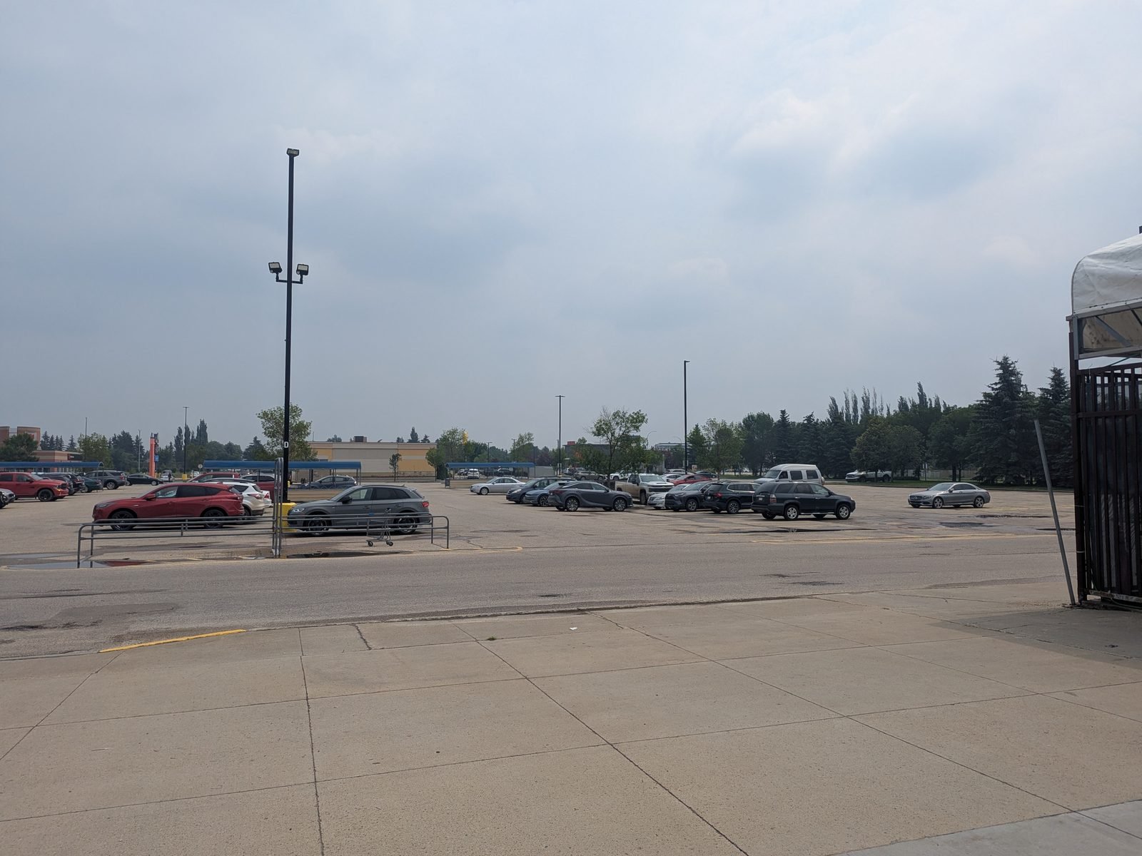 The large shared car park outside the medical centre