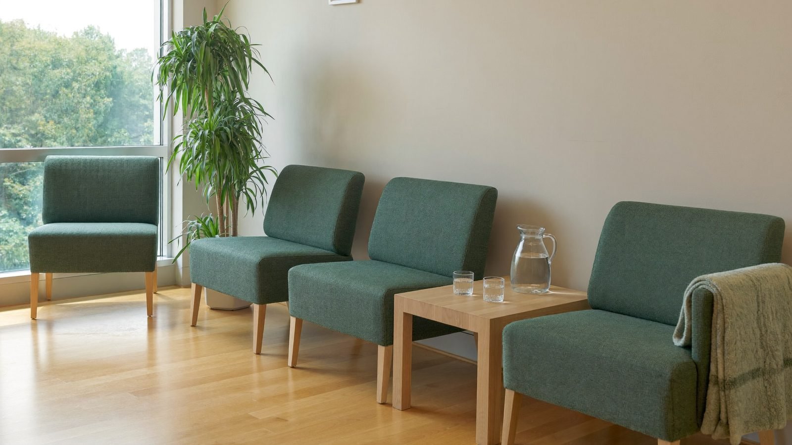 The waiting area, with room to sit rather than stand